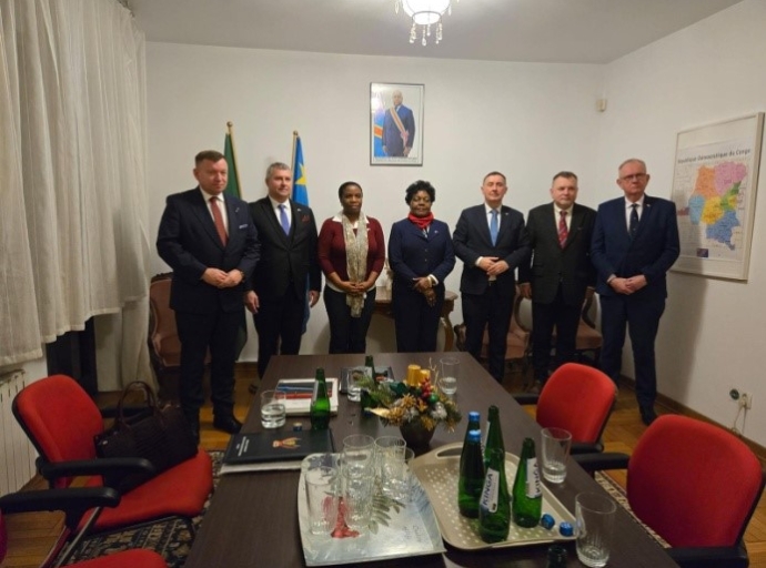 Varsovie : des Parlementaires polonais sensibilisés sur la crise sécuritaire en RDC